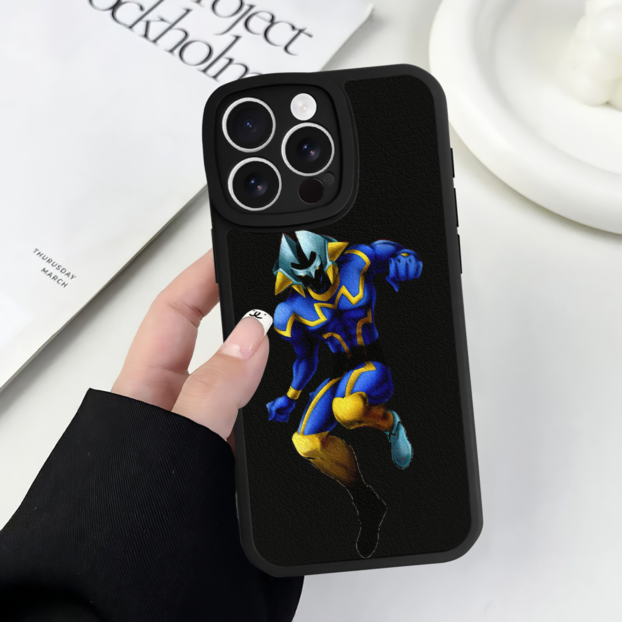 遊☆戯☆王 Yu-Gi-Oh! 【iPhone 16シリーズ対応】シリコンスマホケース（レザー調） 材質：シリコン
